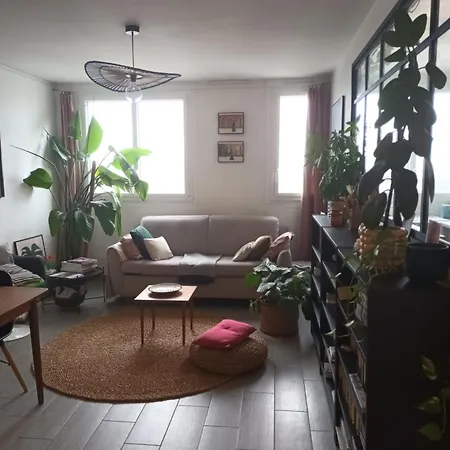 Sunny Flat In * Parigi